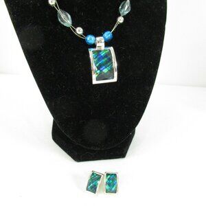 Necklace Earrings Fashion Jewelry Set Unmarked Unsigned Blue Green Facet Pendant